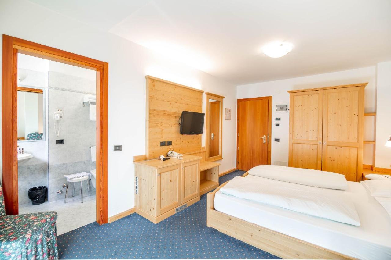 Hotel Salvan กัมปีเตลโลดีฟัสซา ภายนอก รูปภาพ