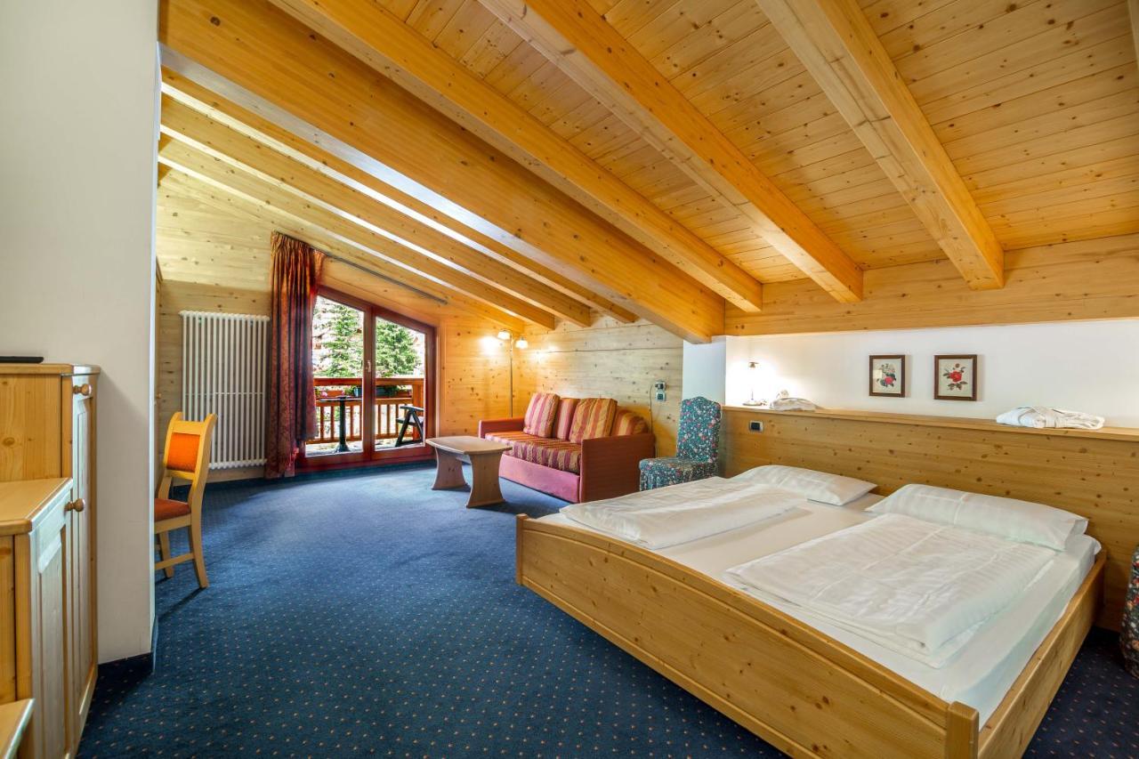 Hotel Salvan กัมปีเตลโลดีฟัสซา ภายนอก รูปภาพ