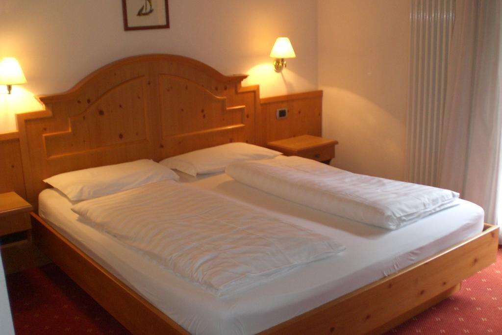 Hotel Salvan กัมปีเตลโลดีฟัสซา ภายนอก รูปภาพ